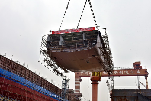 2023-6-15--秦皇島油電船上船臺(tái)-壓縮.jpg