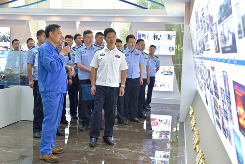 1694678580510157.jpg 2023-9-14--鎮(zhèn)江邊防檢查站趙云站長-壓縮.JPG